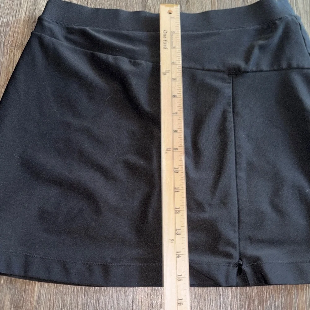 L.L. Bean Black Skort Sz Small